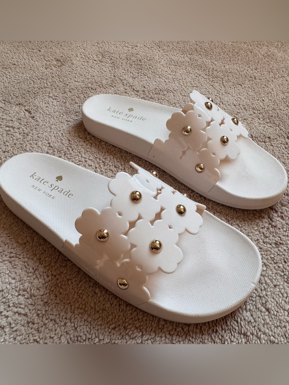 kate spade White Floral Gold-Stud Slide Sandals